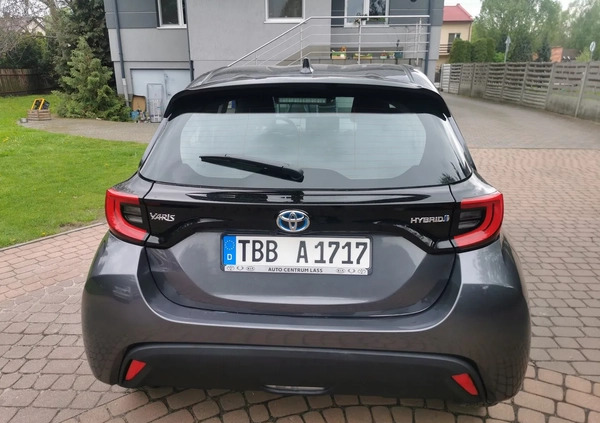 Toyota Yaris cena 91500 przebieg: 8850, rok produkcji 2022 z Zbąszyń małe 379